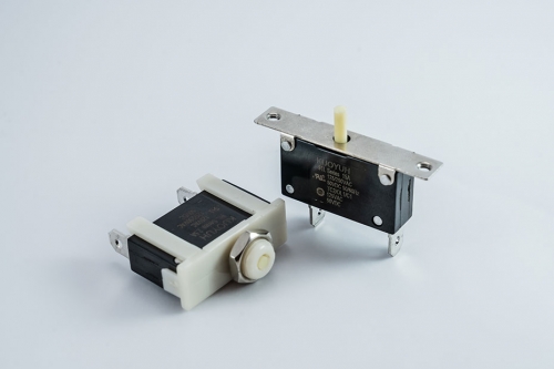 91L Series Push to Reset Circuit Breaker