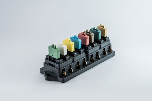 102 Series auto reset circuit breakers