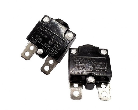 15 Series 15A Push-To-Reset Circuit Breaker