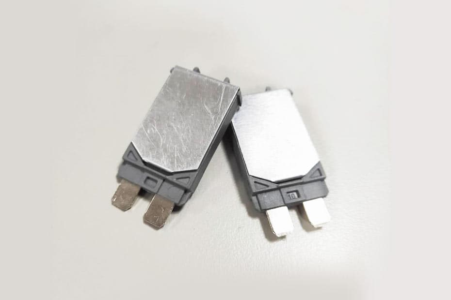 18 Series Auto Reset Circuit Breaker