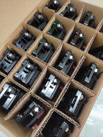 KUOYUH offers customized packaging for 16F series boat circuit breakers