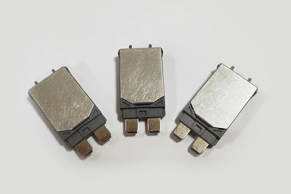 18 Series Push-To-Reset ATC Blade Circuit Breaker